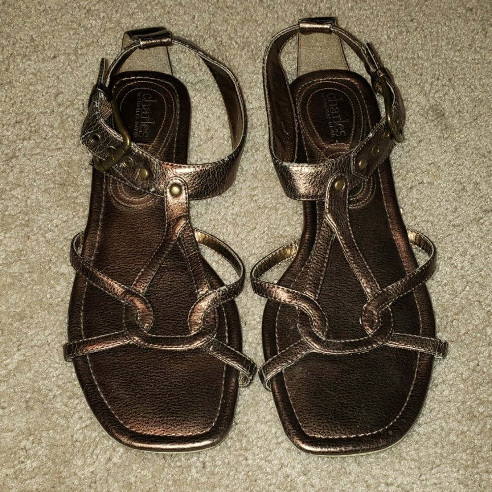 Free gold sandal